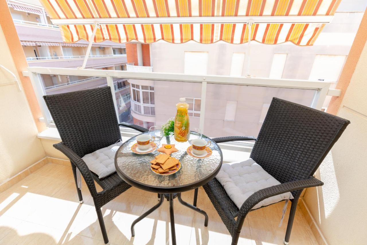 Petite Charming By Fidalsa Apartamento Torrevieja Exterior foto