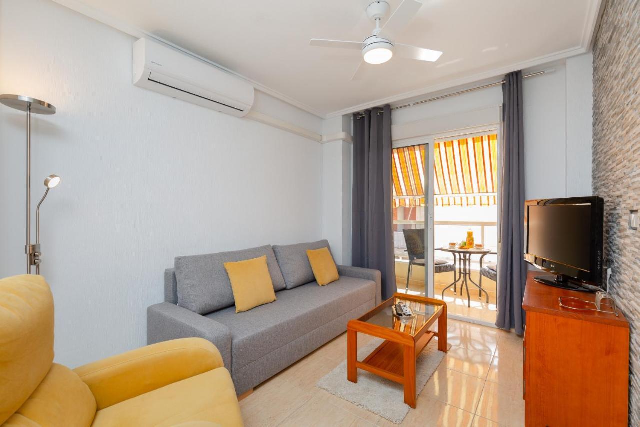 Petite Charming By Fidalsa Apartamento Torrevieja Exterior foto
