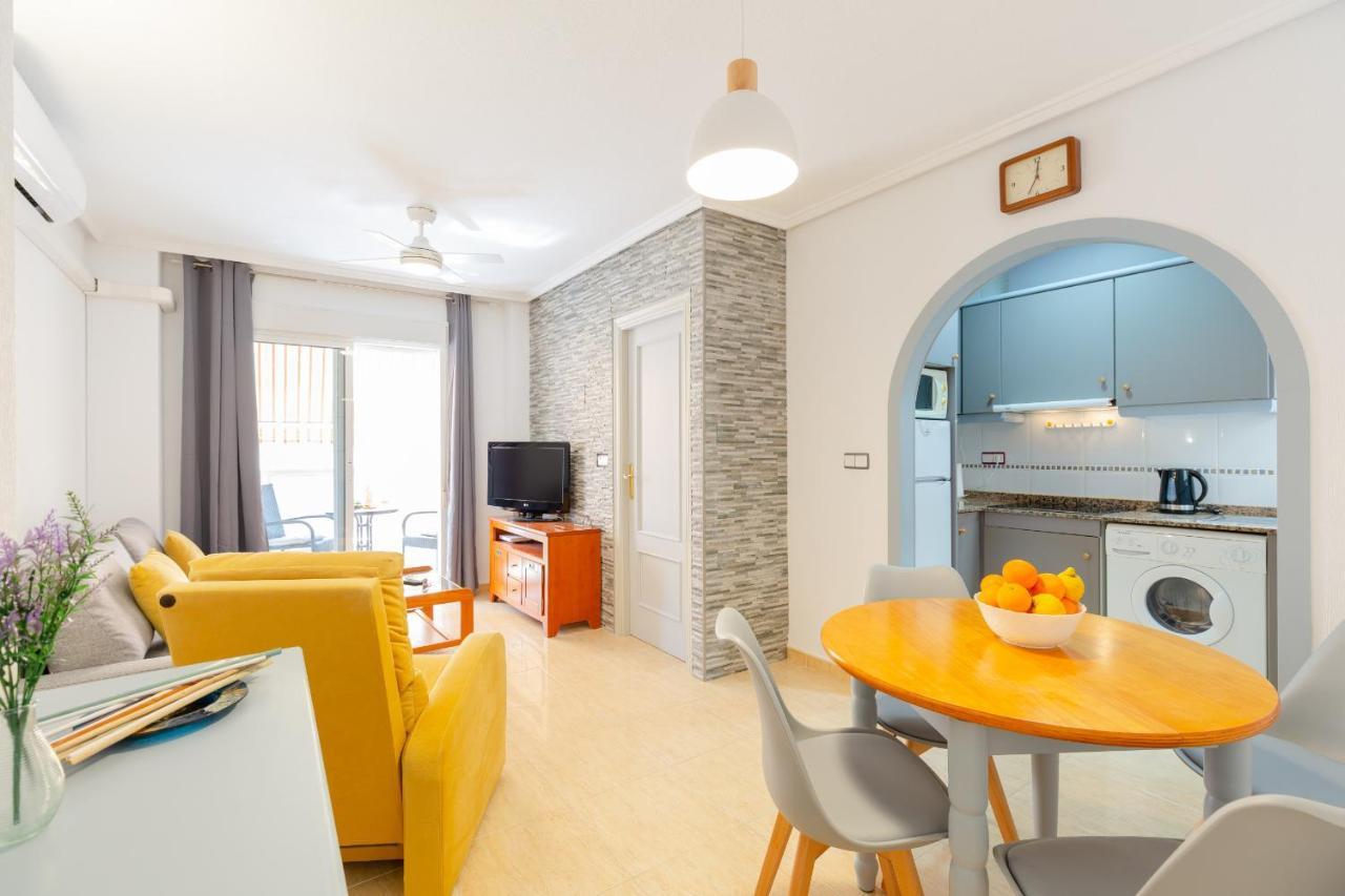 Petite Charming By Fidalsa Apartamento Torrevieja Exterior foto